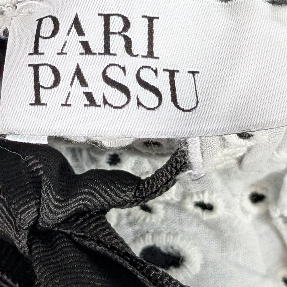 Pari Passu NWOT White Eyelet Over Black Maxi Elastic Waist Skirt Size 20 - Picture 10 of 11